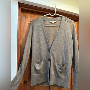 Ann Taylor LOFT overthrow thin sweater, size M, light brown
